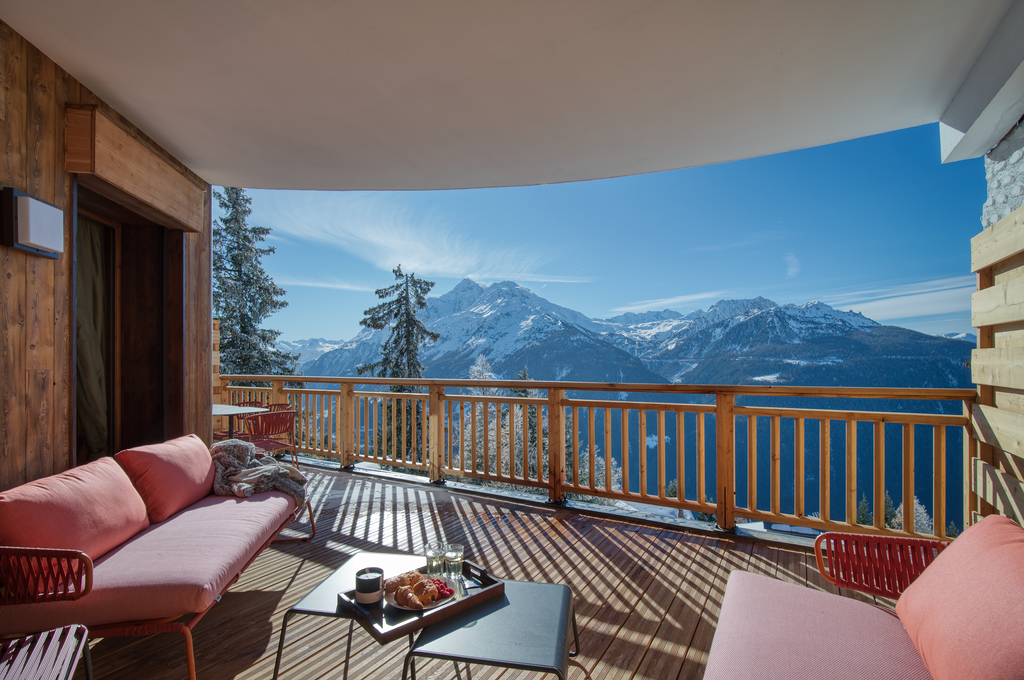 Que faire à la montagne en mars-avril : des idées pour vos vacances de printemps en Savoie