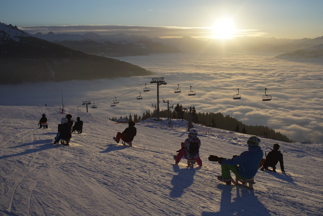 Partir en vacances au ski à 10… Bonne ou mauvaise idée ?