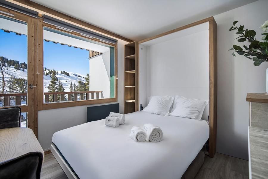 1 lit double (160*200) avec TV et salle de bain attenante