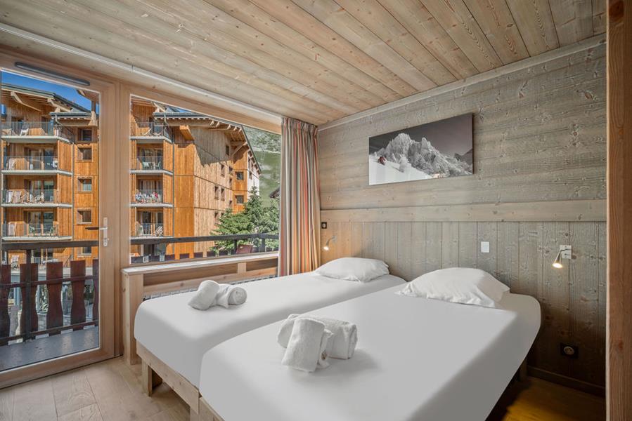 2 lits simples (90*200) avec TV