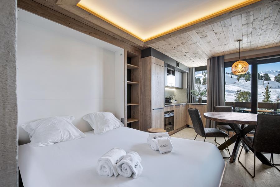 1 lit double (160*200) avec TV et salle de bain attenante