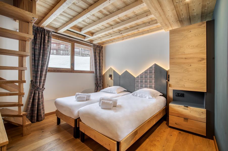 2 lits simples (90*200) avec TV